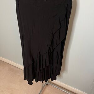 Torrid size 1 black high low ruffle hem maxi skirt